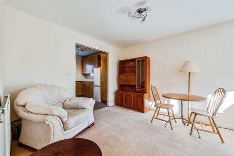 2 bedroom ground floor flat for sale, Moorland Close, Witney