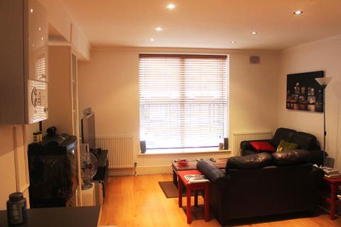 1 bedroom apartment to rent, Holloway Road, London