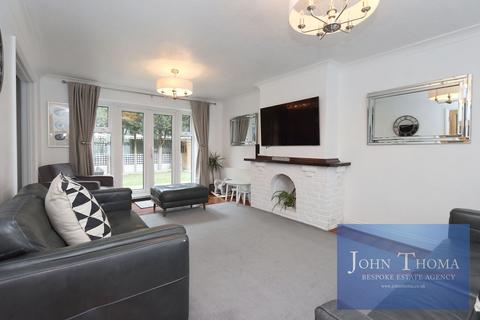 4 bedroom detached house for sale, Emmaus Way, Chigwell IG7