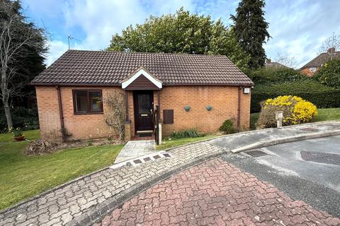 2 bedroom detached bungalow for sale, Cheyne Gardens,Birmingham,B28 0UH