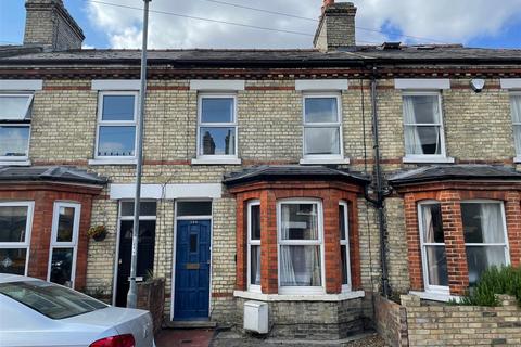 4 bedroom terraced house to rent, Sedgwick Street, Cambridge CB1