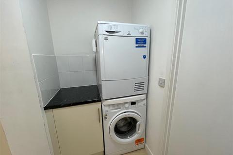 4 bedroom terraced house to rent, Sedgwick Street, Cambridge CB1