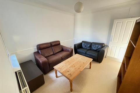 4 bedroom terraced house to rent, Sedgwick Street, Cambridge CB1