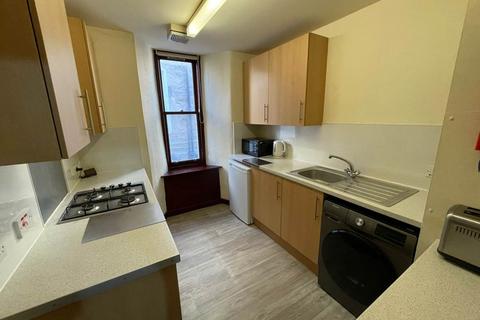 1 bedroom in a house share to rent, 119 2/1 Nethergate, ,