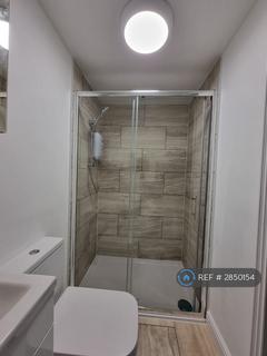 Studio to rent, Mawney Road, Romford, RM7