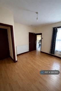 2 bedroom flat to rent, Cameron Road, Ilford, IG3