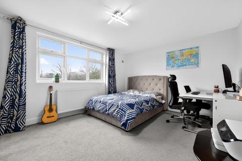 5 bedroom detached house for sale, Erith Road, Bexleyheath, DA7