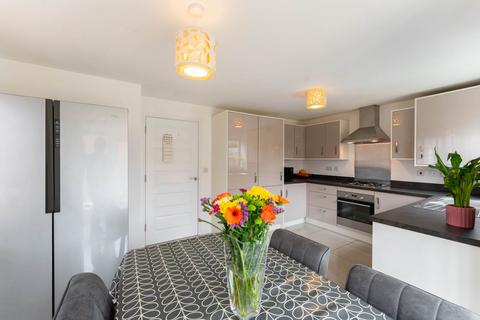 4 bedroom semi-detached house for sale, Summerhill Place, Market Harborough, LE16