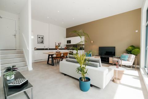 1 bedroom flat to rent, Childers Street, London, SE8