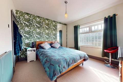 2 bedroom semi-detached house for sale, Busty Bank, Burnopfield, Newcastle Upon Tyne, NE16