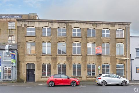 Retail property (high street) to rent, 39 Holbeck Ln Leeds LS11 9UL