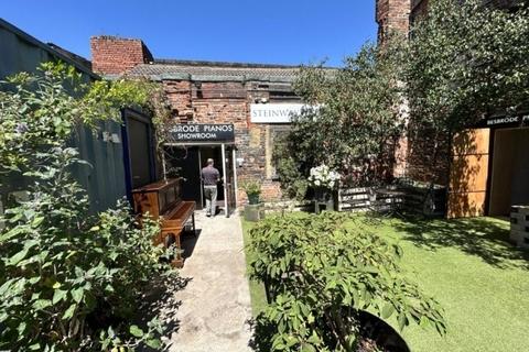 Retail property (high street) to rent, 39 Holbeck Ln Leeds LS11 9UL