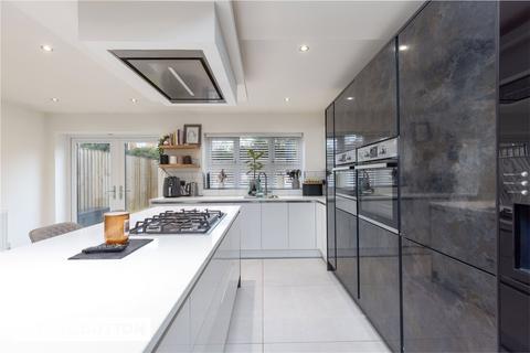 4 bedroom semi-detached house for sale, Rochdale Road East, Heywood, Greater Manchester, OL10