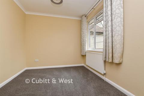 2 bedroom maisonette for sale, Bridle Road, Croydon CR0
