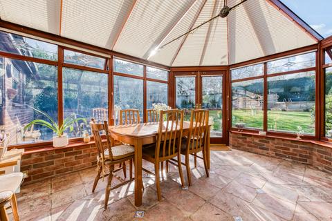 5 bedroom detached house for sale, Main Road, Swardeston