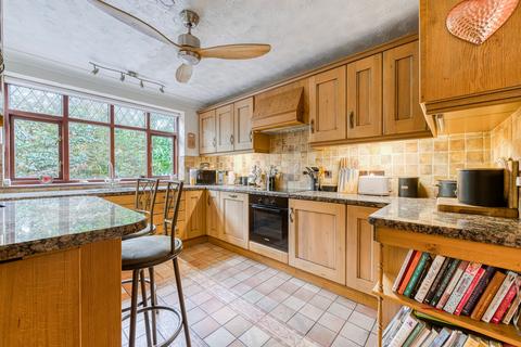 5 bedroom detached house for sale, Main Road, Swardeston