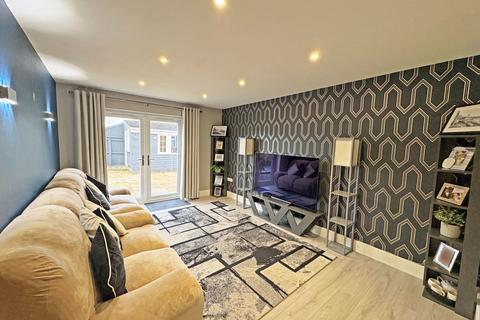 4 bedroom detached bungalow for sale, Winston Drive Skegness Lincolnshire PE25 2RE