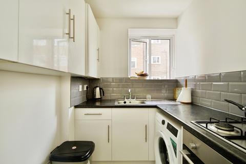 1 bedroom flat for sale, Globe Road, London, E2