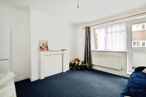 1 bedroom flat for sale, Globe Road, London, E2