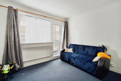 1 bedroom flat for sale, Globe Road, London, E2