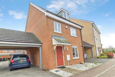 4 bedroom detached house for sale, Sumatra Crescent, Bletchley, Milton Keynes