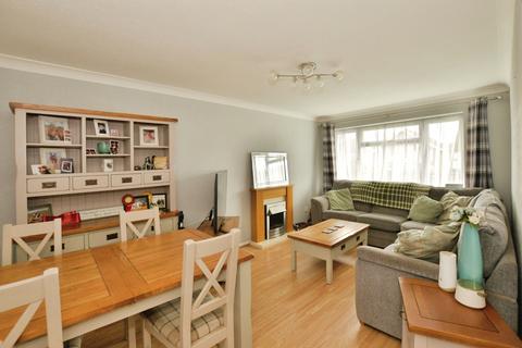 2 bedroom bungalow for sale, Adie Road, Greatstone, New Romney, Kent, TN28