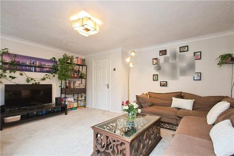 3 bedroom terraced house for sale, Ridge Close, London, SE28