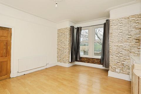 1 bedroom terraced house for sale, Birkhall Road, London, SE6