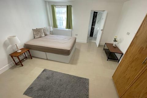undefined, Cheriton Avenue, Ilford, IG5