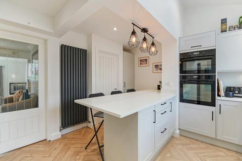 4 bedroom detached house for sale, Wyvern Gardens, Dore. S17 3PR