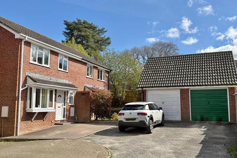 3 bedroom semi-detached house for sale, Alder Drive, Alderholt, SP6 3EP
