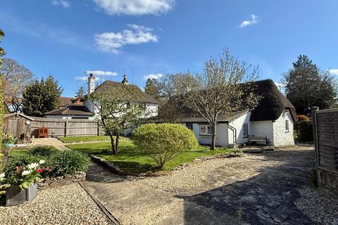 4 bedroom cottage for sale, Cottage , Verwood, BH31 7AA