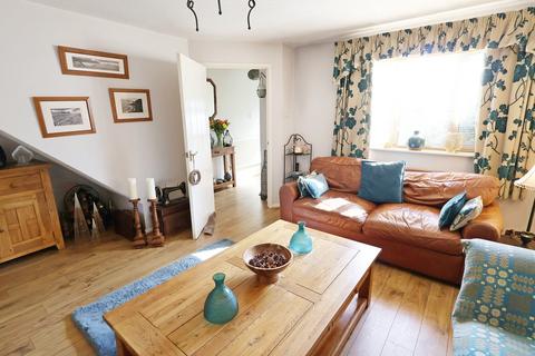 3 bedroom semi-detached house for sale, Clos Ogney, Llantwit Major, CF61