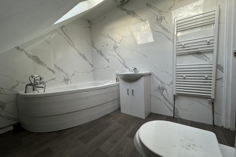 undefined, Windsor Road, LONDON E11