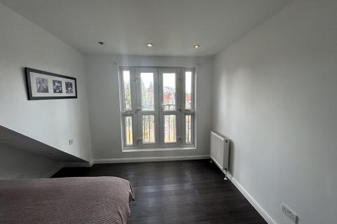 undefined, Windsor Road, LONDON E11