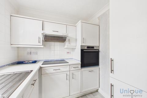 2 bedroom apartment for sale, Sandhurst Avenue,  Lytham St. Annes, FY8