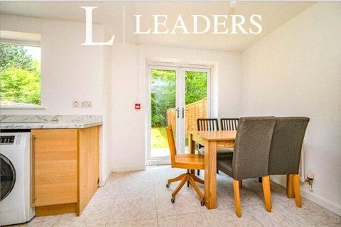 1 bedroom semi-detached house to rent, Aviation Avenue, Hatfield, AL10