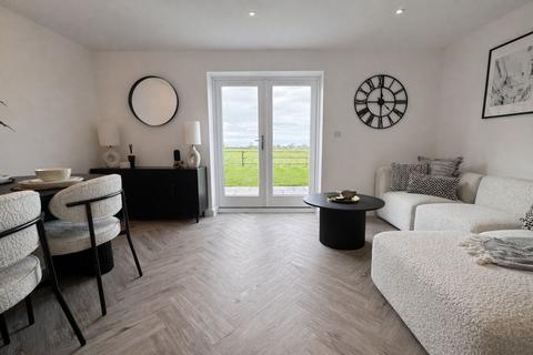 4 bedroom townhouse for sale, Blackhams Way, Newton By Tattenhall CH3