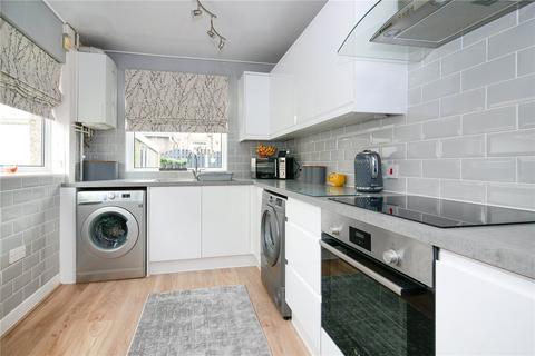 3 bedroom semi-detached house for sale, Oakdale Drive, West Yorkshire BD18