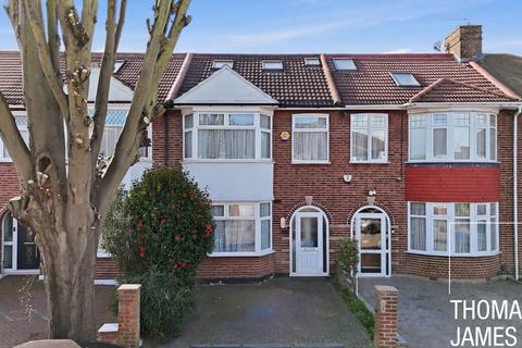 Oakfield Gardens, London, N18