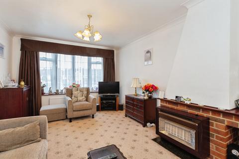 3 bedroom semi-detached house for sale, Broughton Close, Bierton, Aylesbury