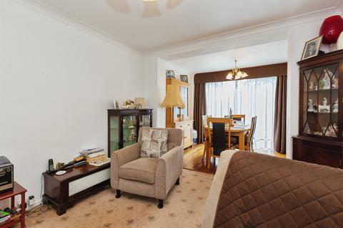 3 bedroom semi-detached house for sale, Broughton Close, Bierton, Aylesbury