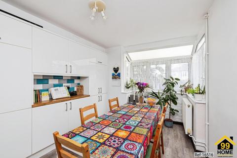 4 bedroom terraced house for sale, Woodvale Walk, London, Lambeth, SE27