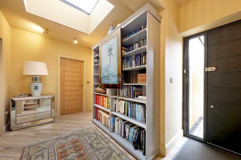 5 bedroom detached house for sale, Elm Road, Penn, Buckinghamshire, HP10