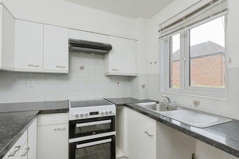 1 bedroom flat for sale, Haig Gardens, GRAVESEND, Kent, DA12