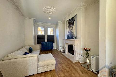 4 bedroom semi-detached house for sale, Southbank Road, Southport, PR8 6LY