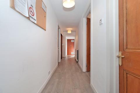 3 bedroom flat for sale, Albert Street, Rosemount, Aberdeen, AB25