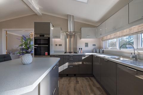 undefined, Warren Park, Portsmouth Road, Thursley GU8