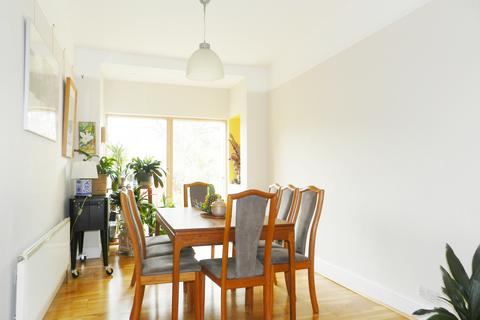 4 bedroom terraced house for sale, Cecil Avenue, Enfield EN1