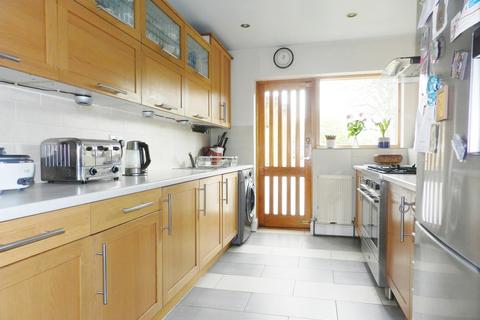 4 bedroom terraced house for sale, Cecil Avenue, Enfield EN1